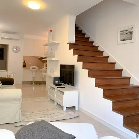 Rainha Beach House, Дом отдыха *